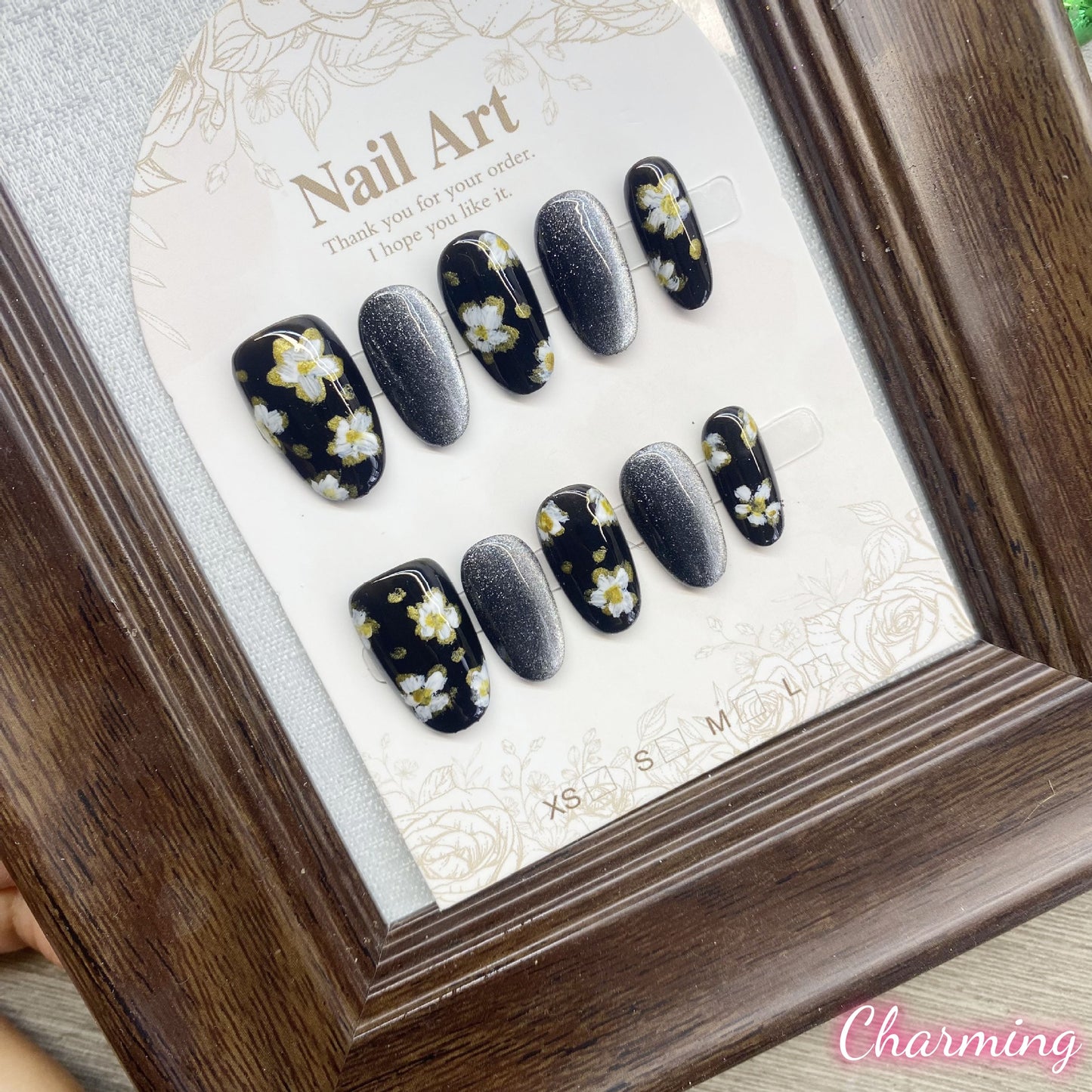 Ebony & Bloom / Handmade Nails