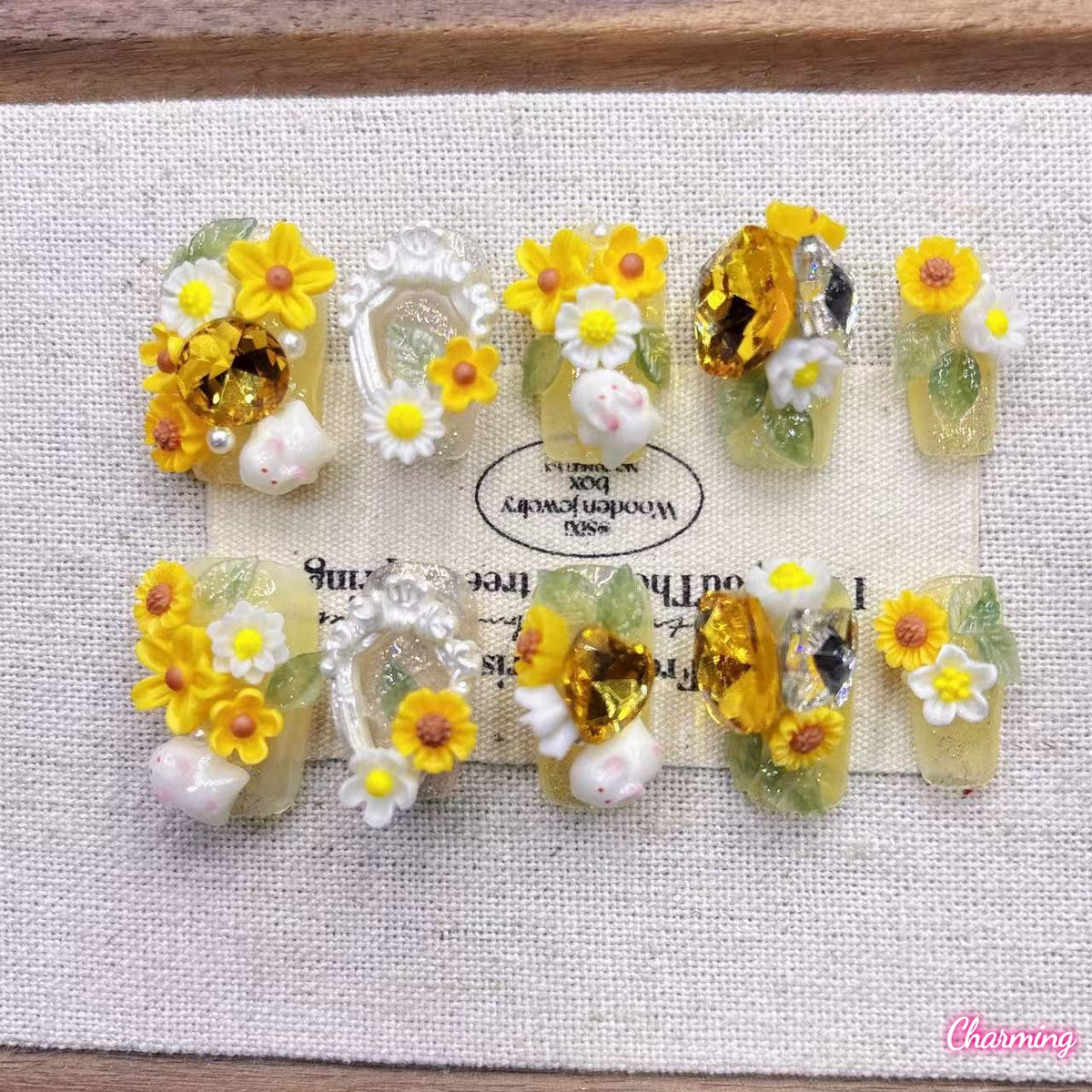 Field of Gold / Handmade Nailsems