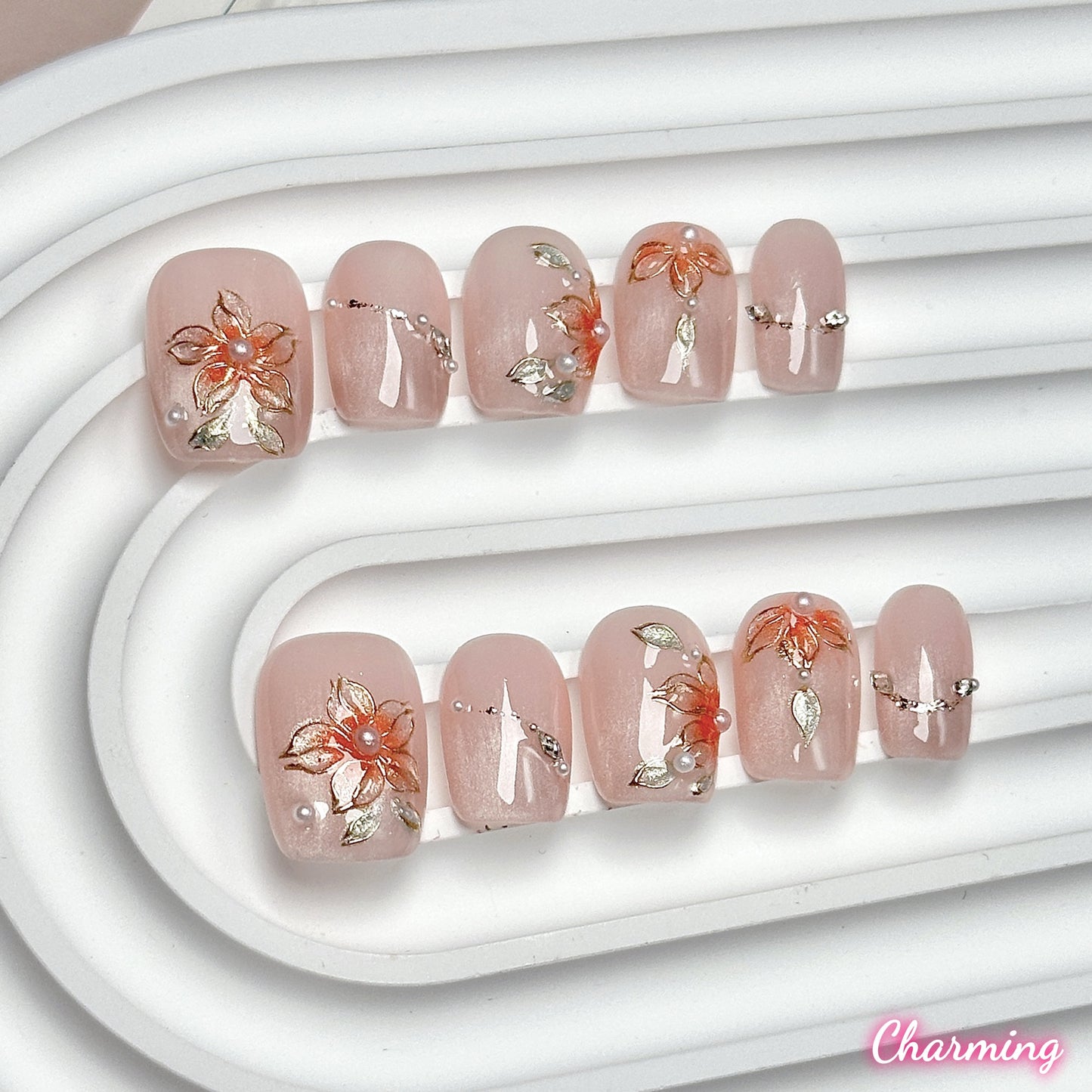 Aureate Petals / Handmade Nails