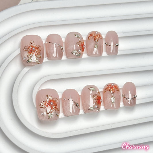 Aureate Petals / Handmade Nails
