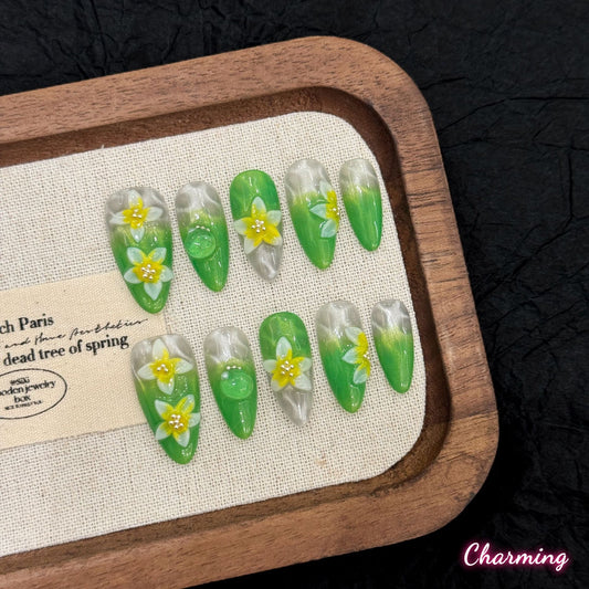 A Flower Adrift（Greener） / Handmade Nails