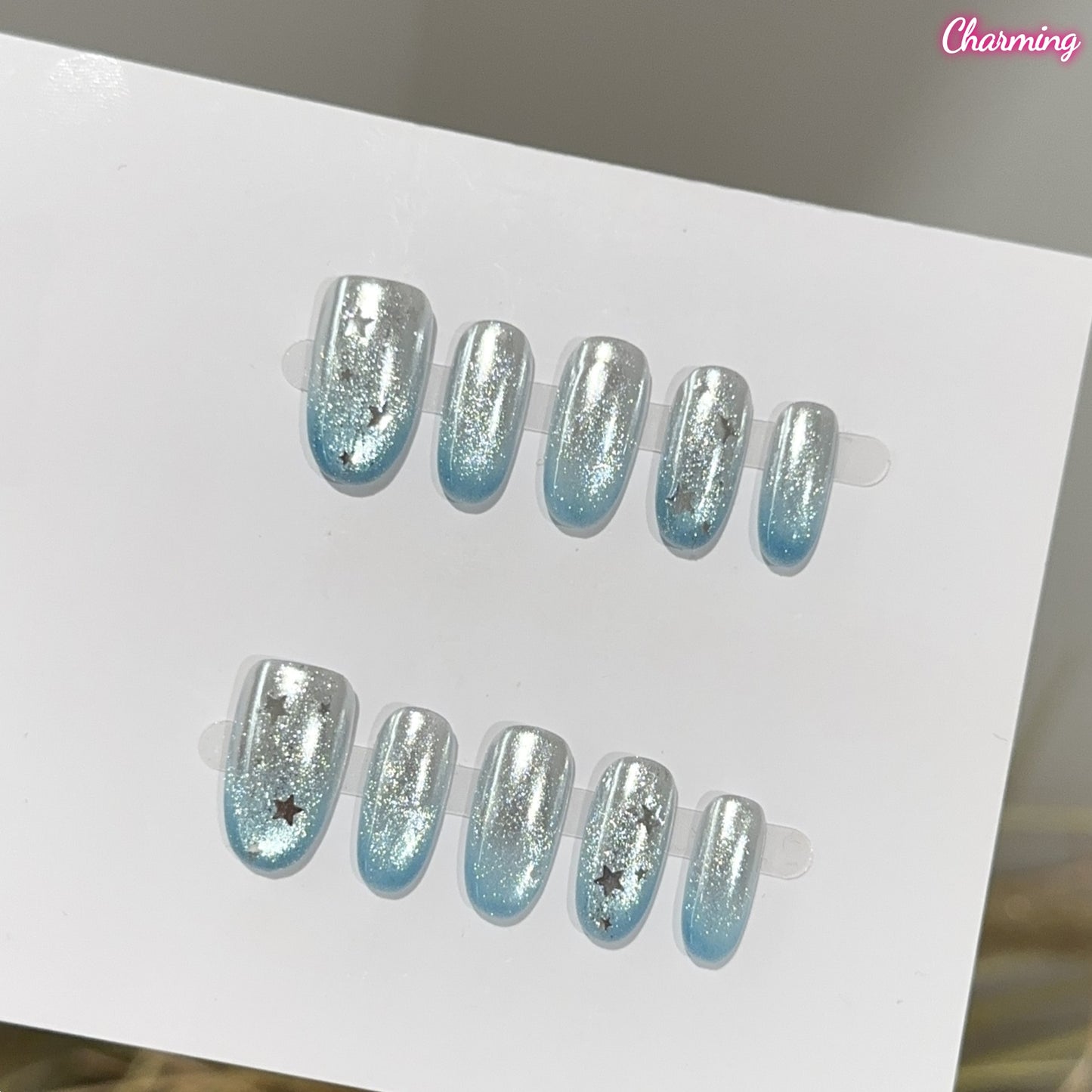 A Quiet Glow in Blue / Handmade Nails
