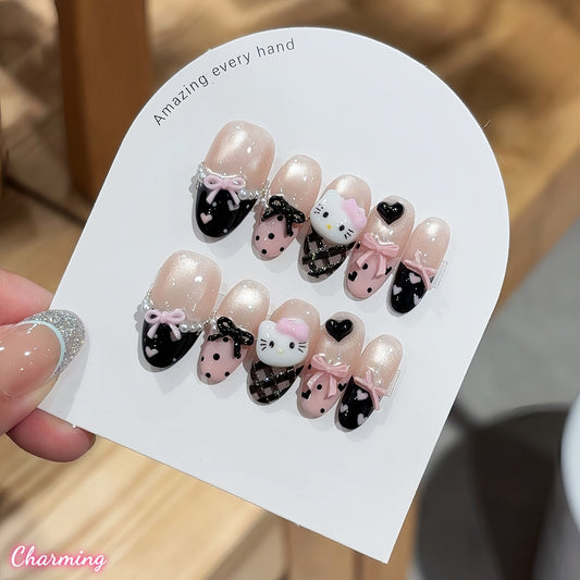 Noir Meow-ments / Handmade Nails