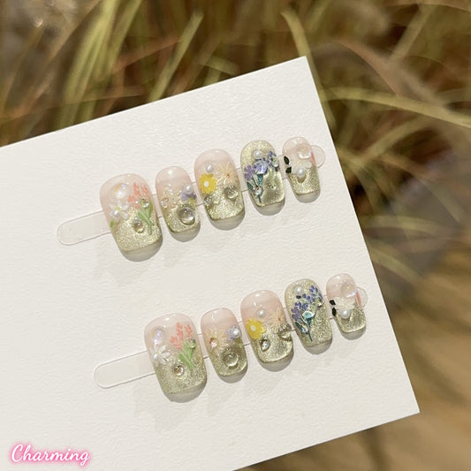 Verdant Bouquet / Handmade Nails