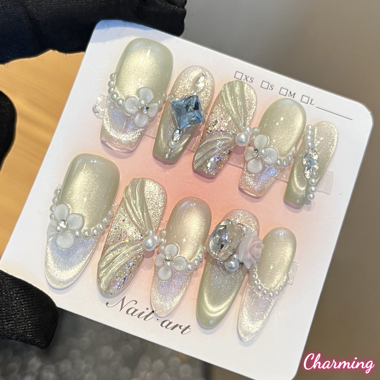 Mistvalia / Handmade Nails