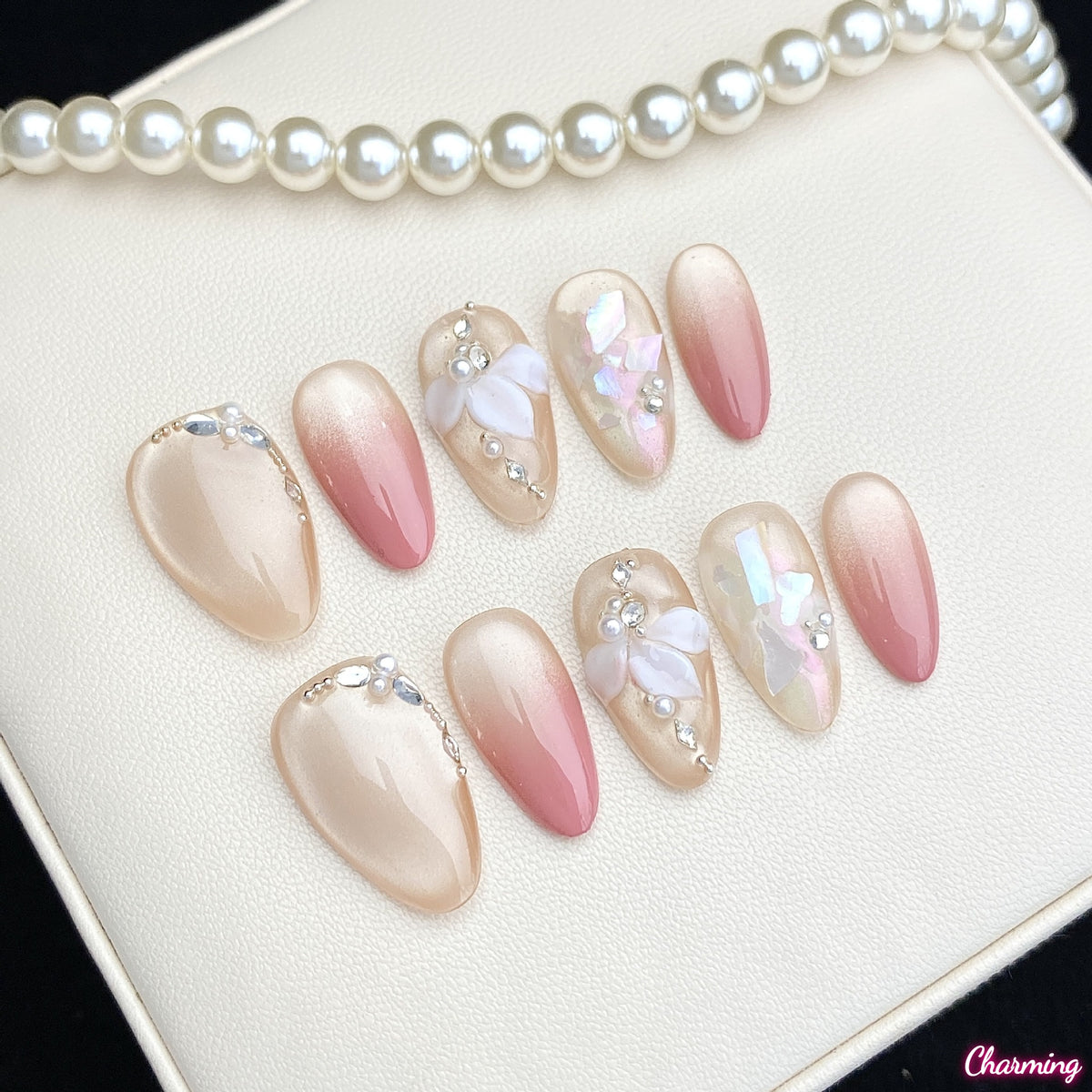Soft Grace / Handmade Nailsems
