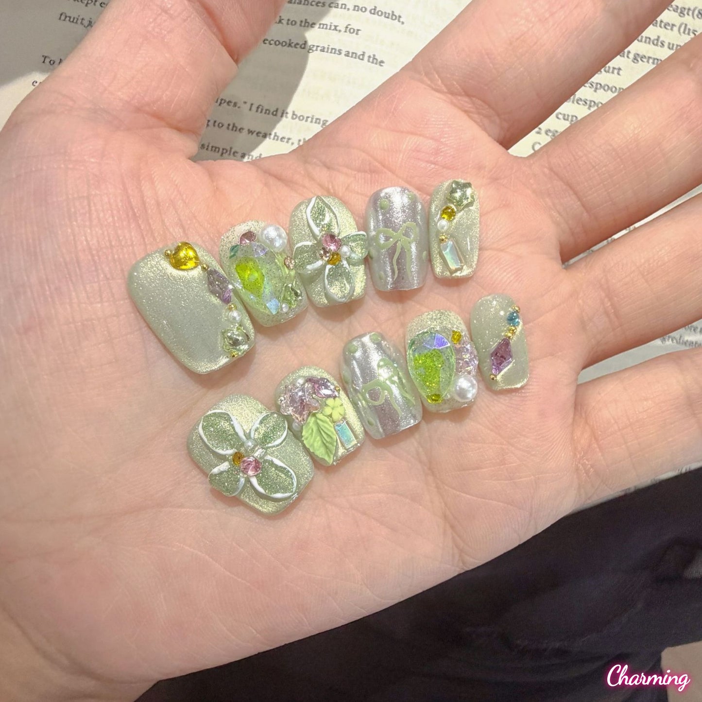 Wild Green Dream / Handmade Nails
