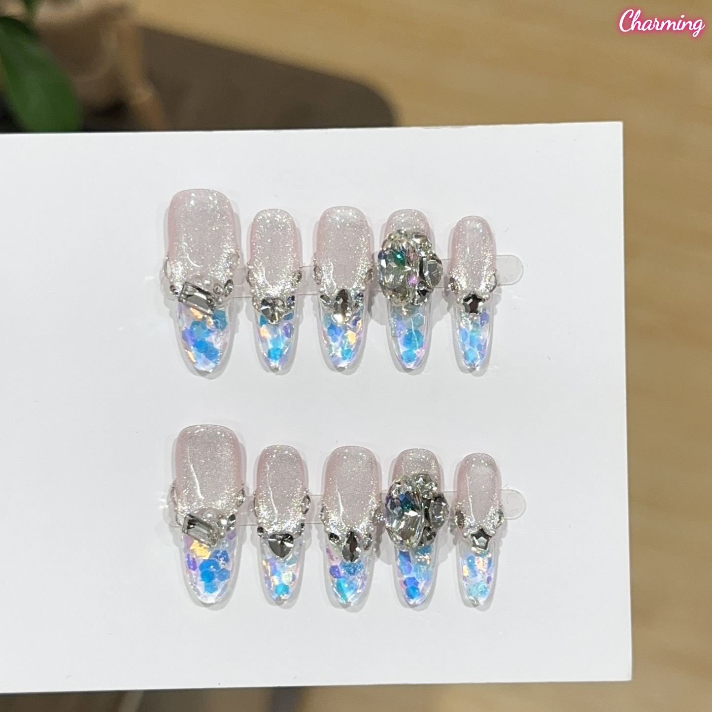 Light That Stays / Handmade Nailsems