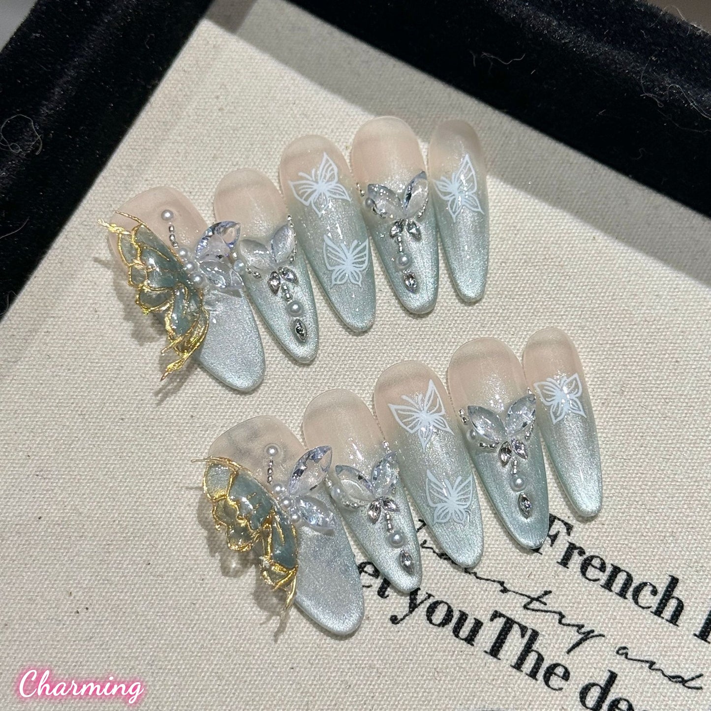 Azure Flutter / Handmade Nails