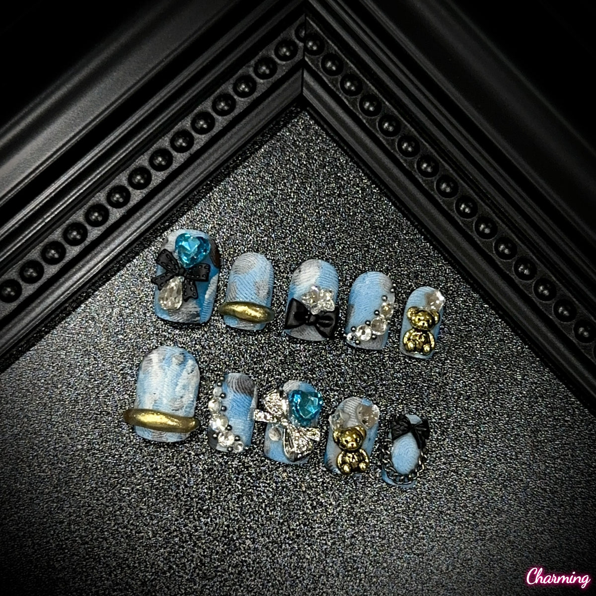 Metal Hug / Handmade Nailsems