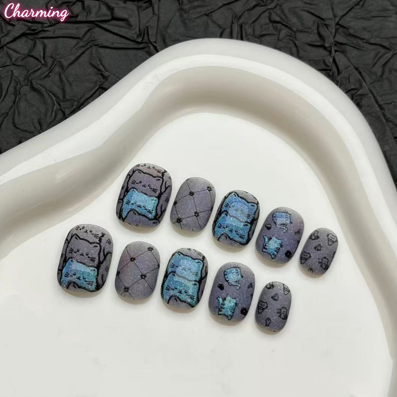 Tiny Paw / Handmade Nails