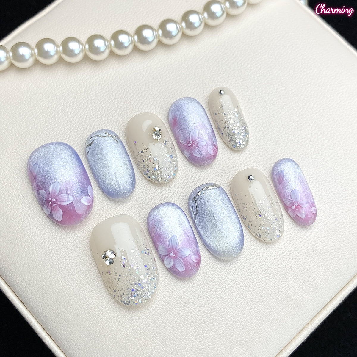 Bloom in Fade  / Handmade Nailsems
