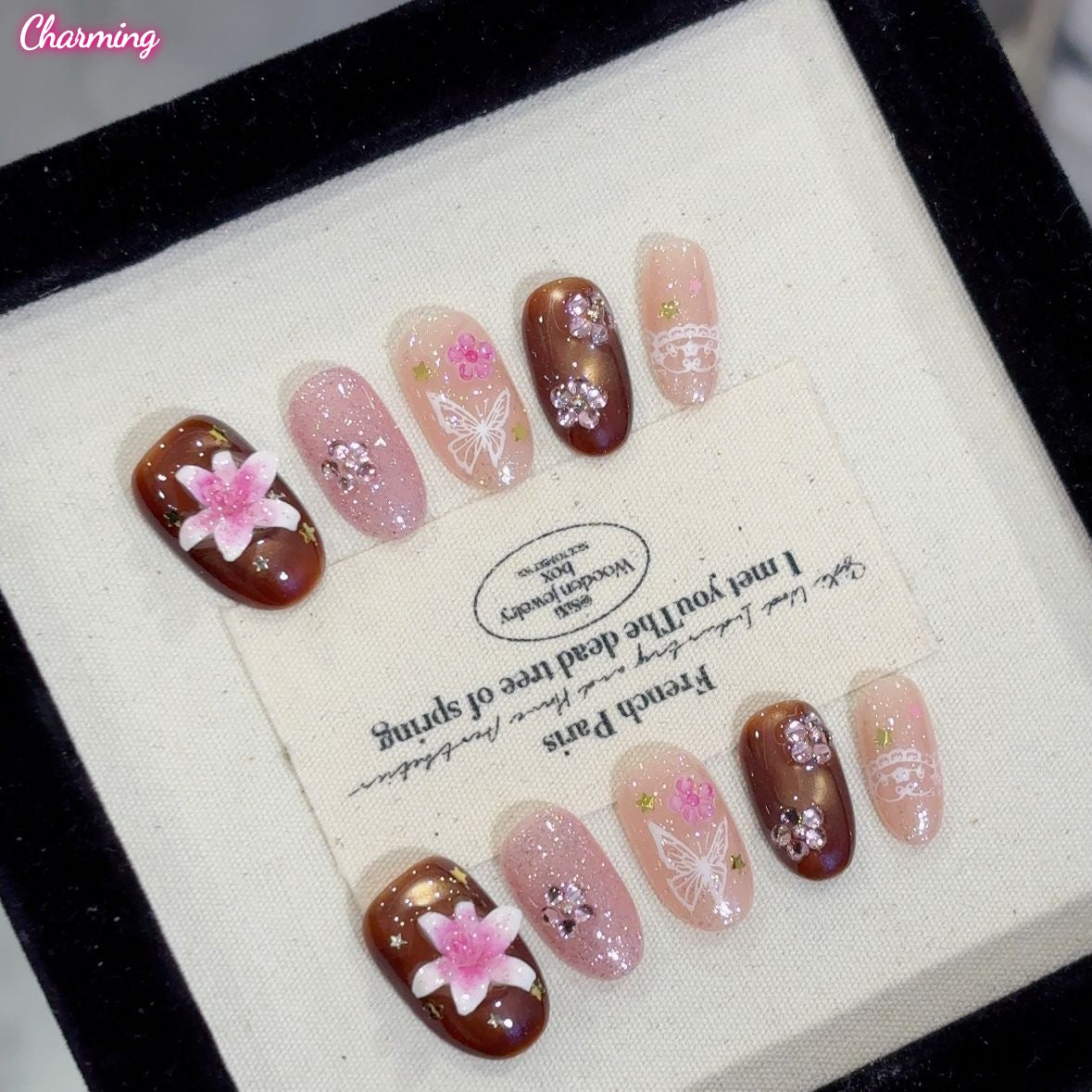 Early Autumn Lily / Handmade Nailsems