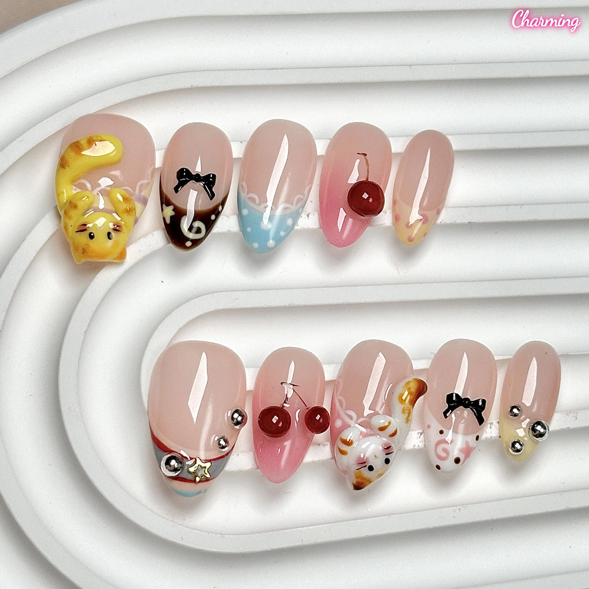 Kitty Reverie / Handmade Nailsems