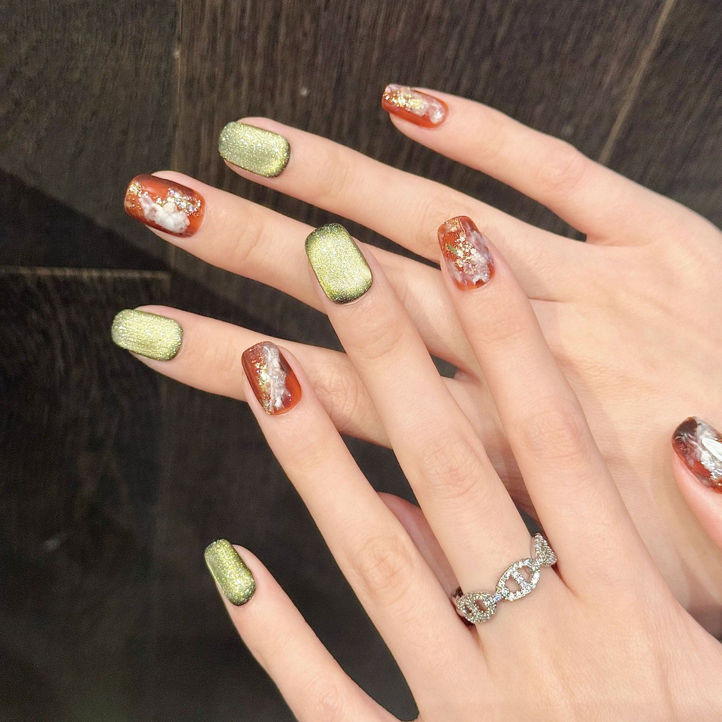 Precious Earth / Handmade Nails