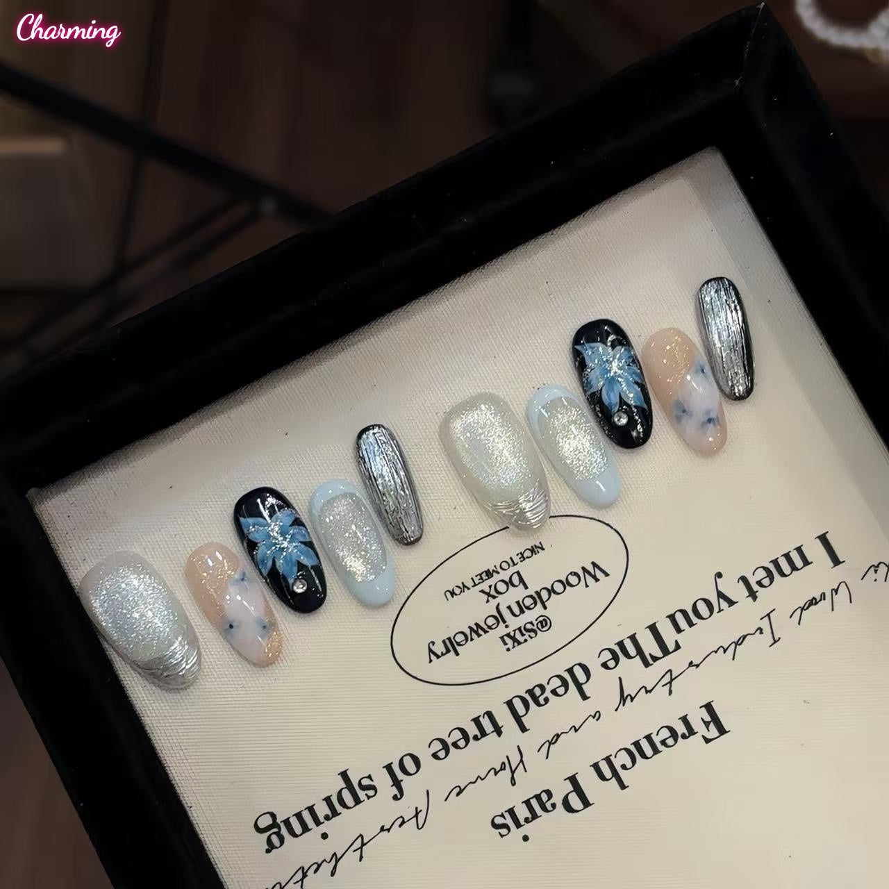 Fountain Lily / Handmade Nails