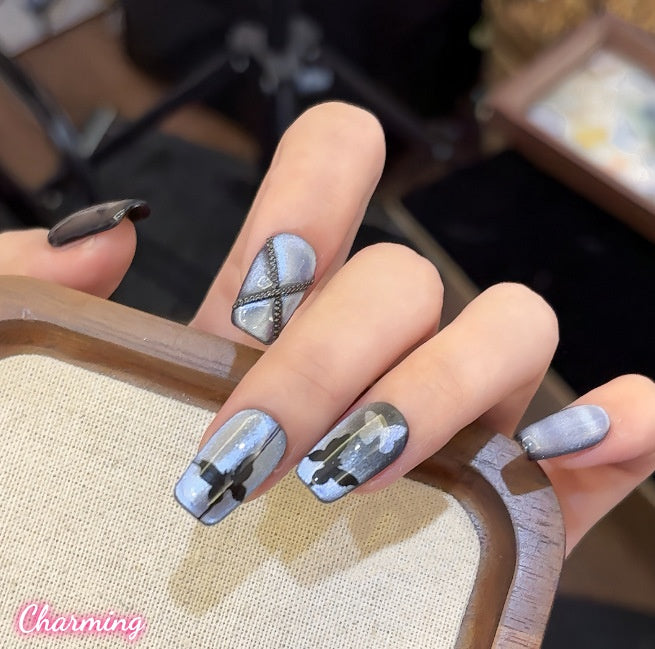 Shadowflight / Handmade Nails