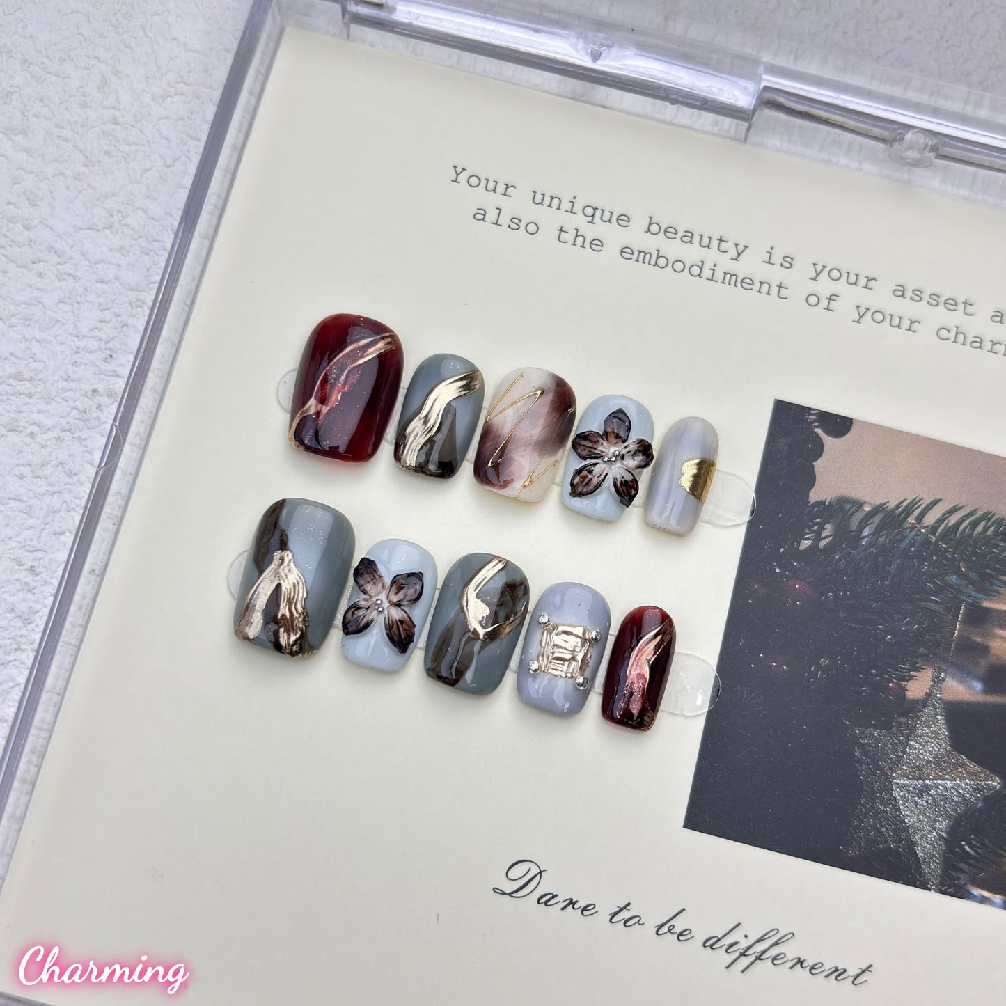 Where Gold Settles / Handmade Nails